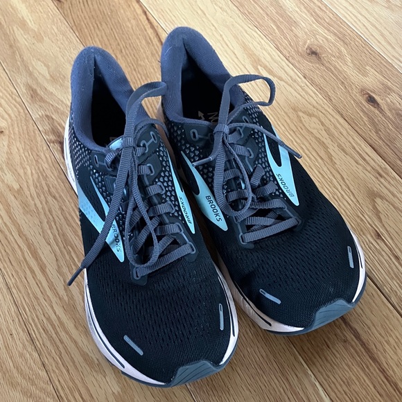 Brooks Shoes - Brooks I4 Ghost Women's Black and Blue Athletic Shoes